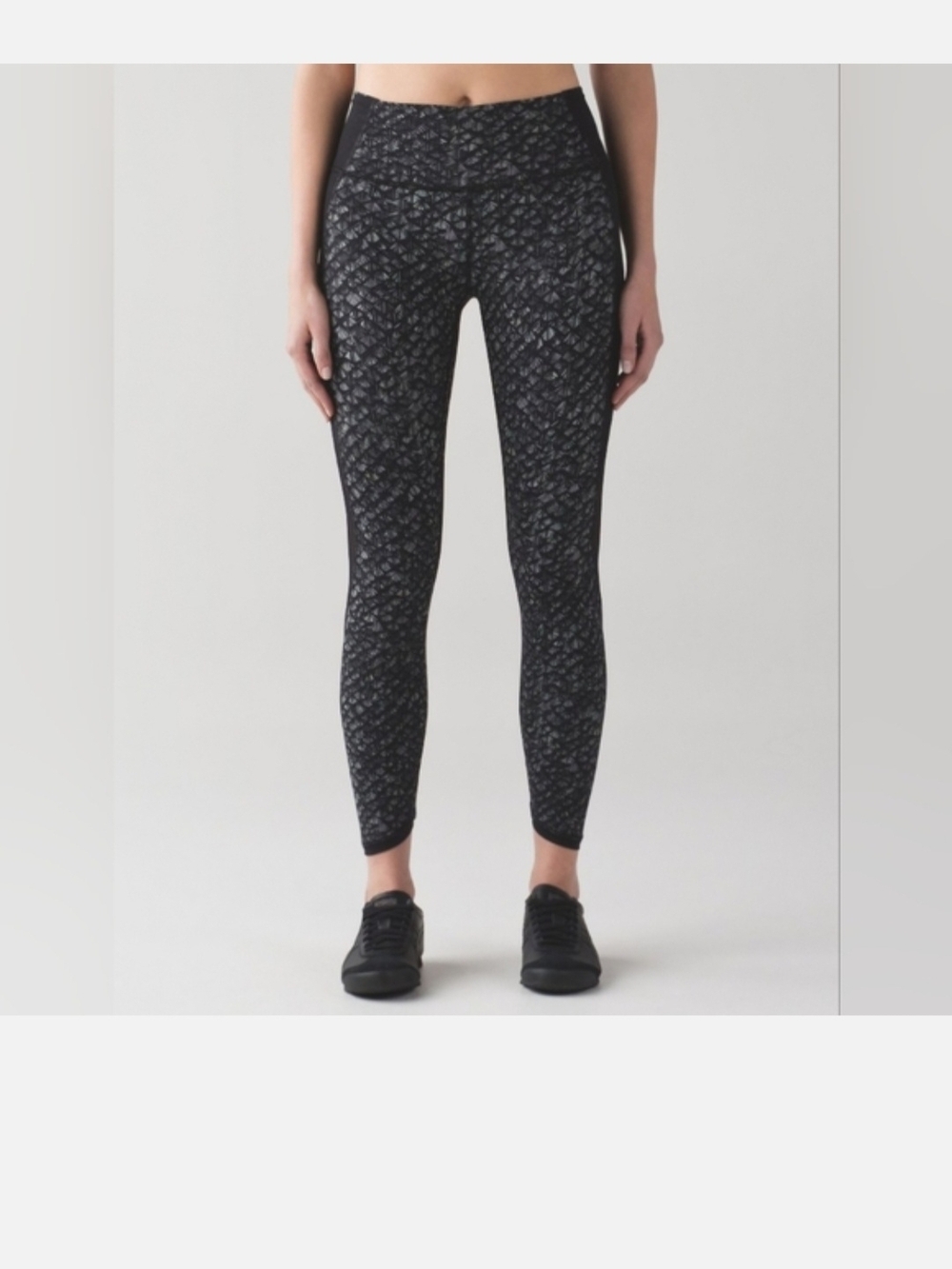 Lululemon Mid-Rise Mermaid Print Yoga Leggings